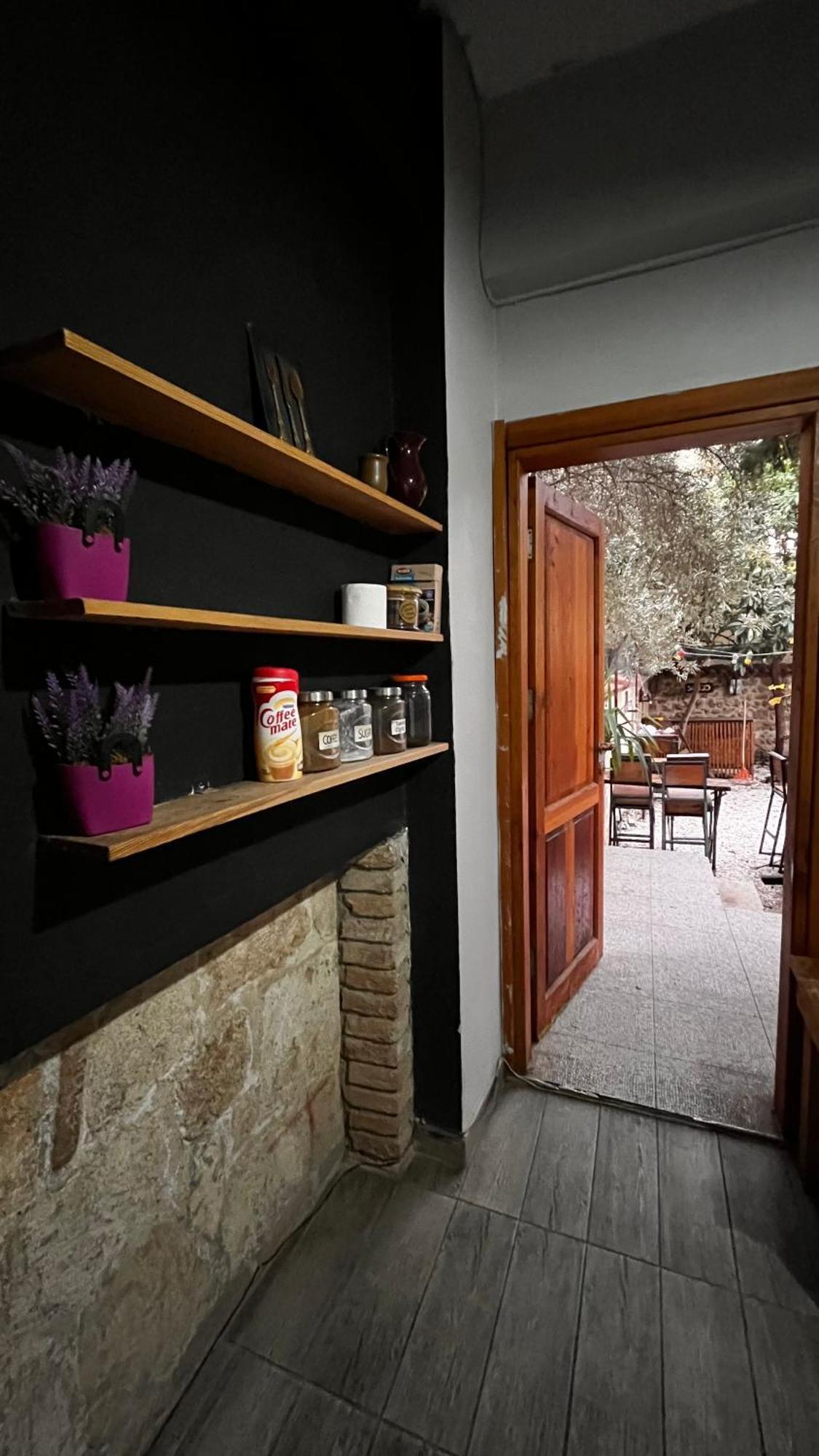 Kuyu Beergarden אכסניה אנטליה